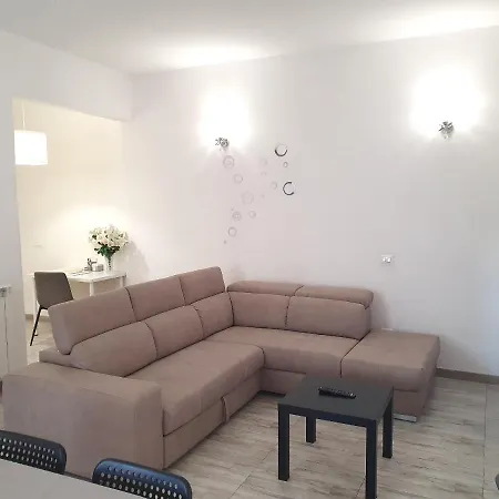 Savannah Charme لا سبيتسْيا